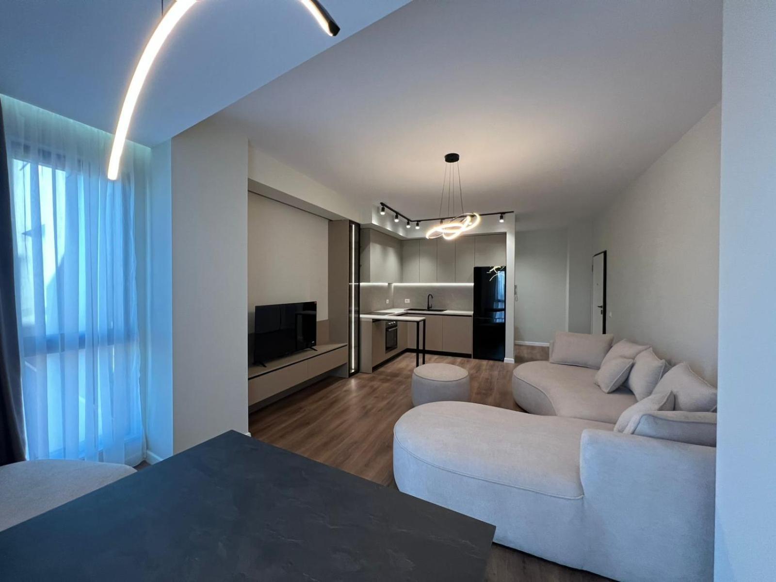 Deluxe New Bazaar Apartment *